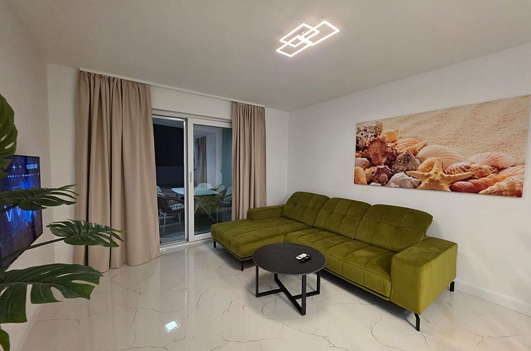 Vakantiehuis Neue Villa Angelo mit Sauna und beheiztem Pool