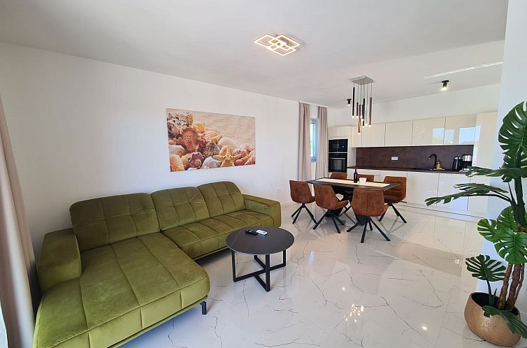 Vakantiehuis Neue Villa Angelo mit Sauna und beheiztem Pool