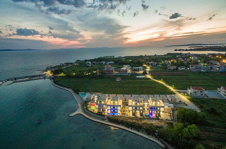 Vakantiehuis Strandvilla Miri Rose mit beheizbarem Pool