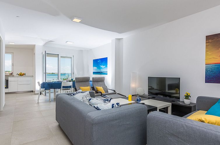 Vakantiehuis Strandvilla Miri Rose mit beheizbarem Pool