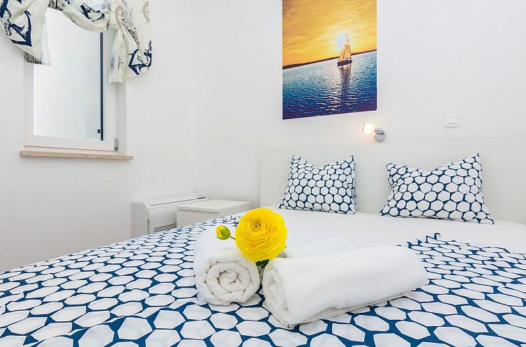 Vakantiehuis Strandvilla Miri Rose mit beheizbarem Pool