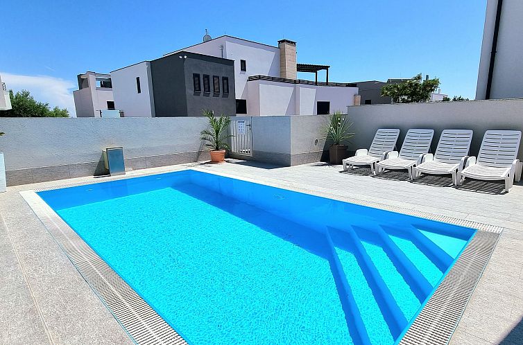 Unterkunft 1034792 - Appartement Dalmatien - Appartement Bezaubernde Ferienwohnung mit gemeinsamem Pool