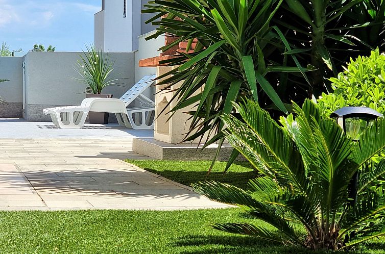 Appartement Bezaubernde Ferienwohnung mit gemeinsamem Pool