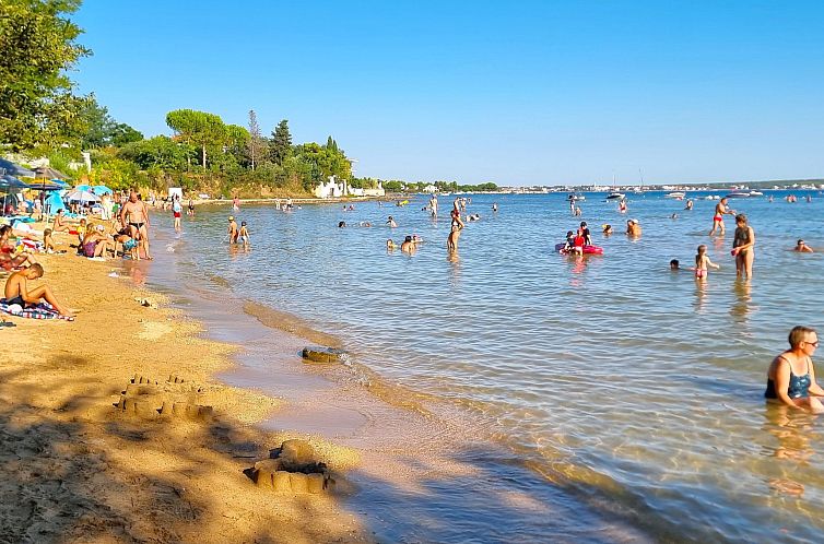 Appartement Bezaubernde Ferienwohnung mit gemeinsamem Pool