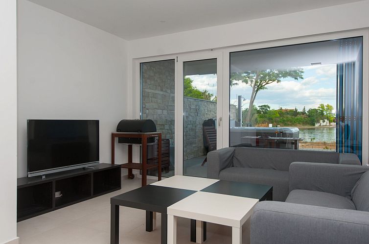 Vakantiehuis Ferienvilla "Miri Palme" mit Whirlpool