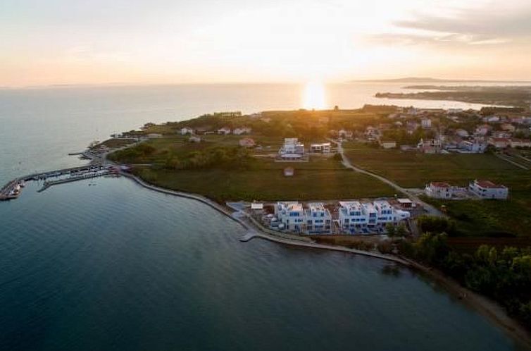 Vakantiehuis Ferienvilla "Miri Orchid" mit privatem Pool