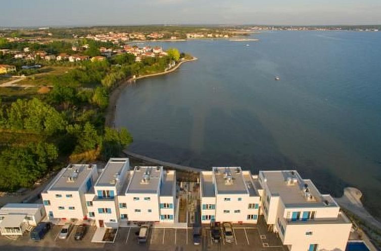 Vakantiehuis Ferienvilla "Miri Orchid" mit privatem Pool