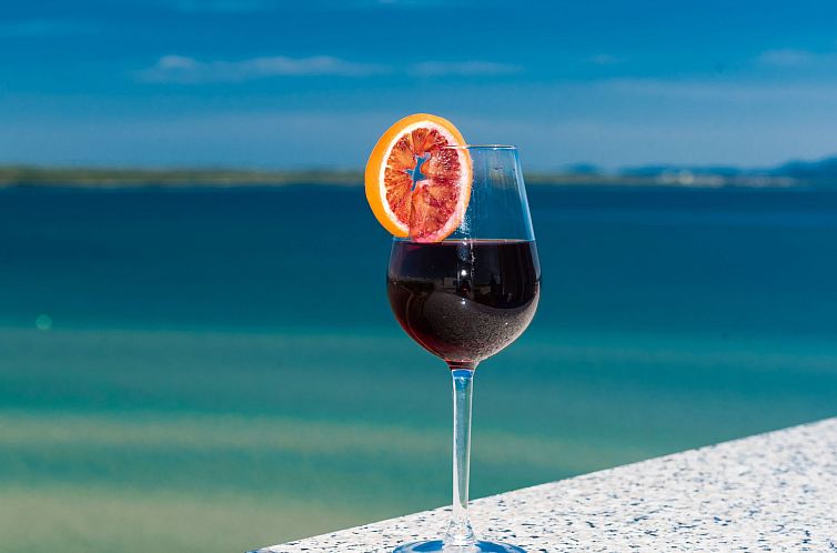 Vakantiehuis Ferienvilla "Miri Orchid" mit privatem Pool