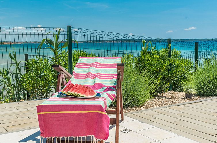 Vakantiehuis Ferienvilla "Miri Orchid" mit privatem Pool
