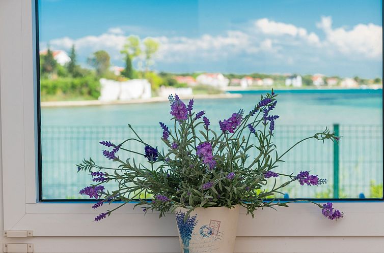Vakantiehuis Ferienvilla "Miri Orchid" mit privatem Pool