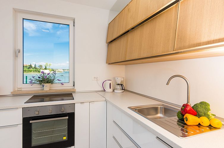 Vakantiehuis Ferienvilla "Miri Orchid" mit privatem Pool