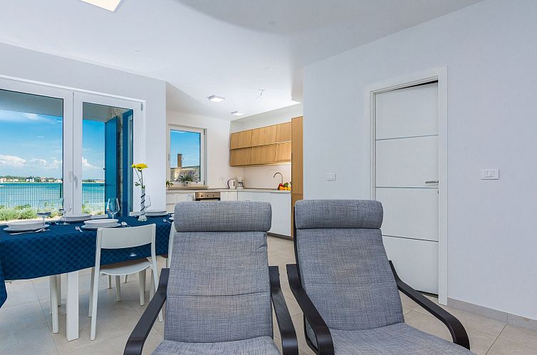 Vakantiehuis Ferienvilla "Miri Orchid" mit privatem Pool