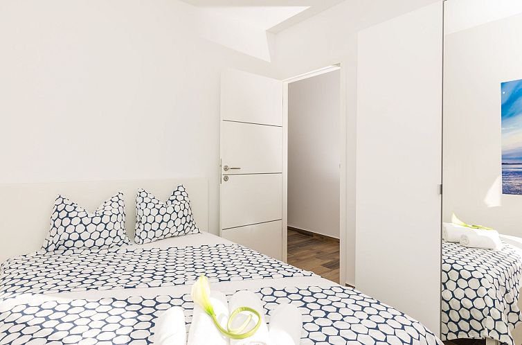 Vakantiehuis Ferienvilla "Miri Orchid" mit privatem Pool