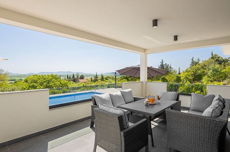 Vakantiehuis Villa Bura mit Pool und tollem Ausblick