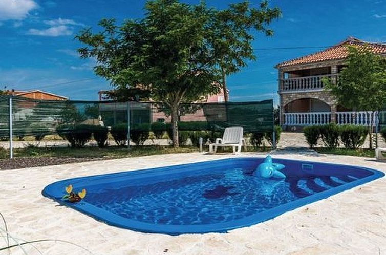 Appartement Laura mit Pool