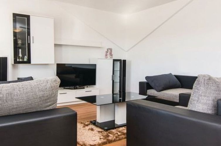 Appartement Laura mit Pool