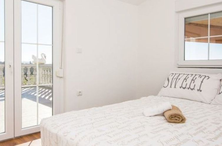 Appartement Laura mit Pool