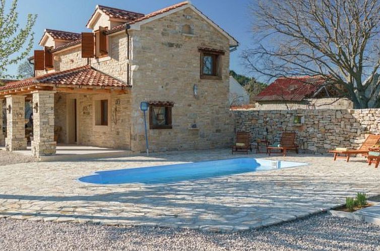 Unterkunft 10348811 - Ferienhaus Dalmatien - Vakantiehuis Holiday Home Marilu with pool