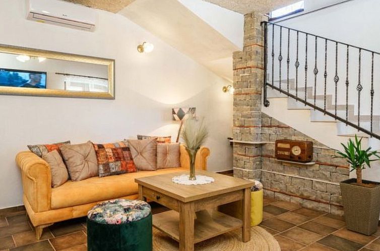 Vakantiehuis Holiday Home Marilu with pool