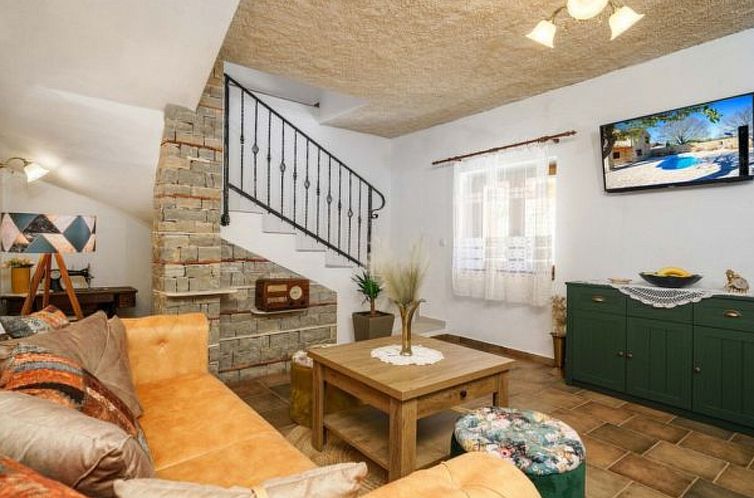Vakantiehuis Holiday Home Marilu with pool