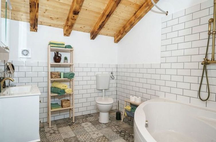 Vakantiehuis Holiday Home Marilu with pool