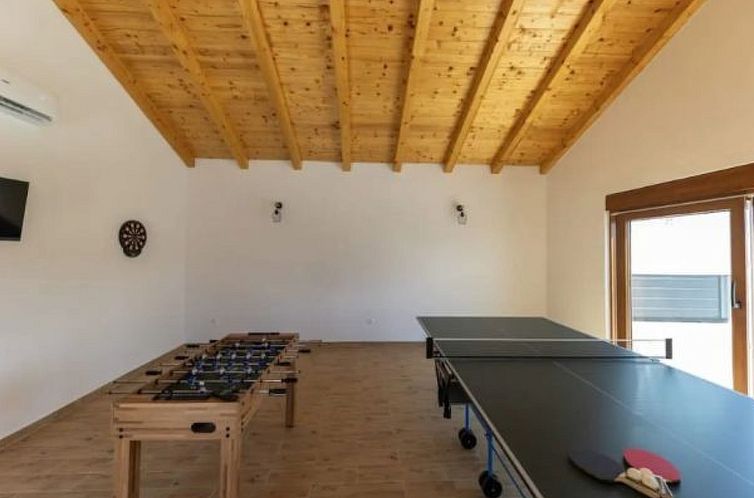 Vakantiehuis Stone villa Marita with pool