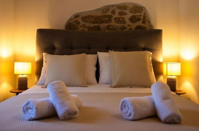 Vakantiehuis Stone villa Marita with pool