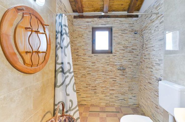 Vakantiehuis Villa Callista with Pool