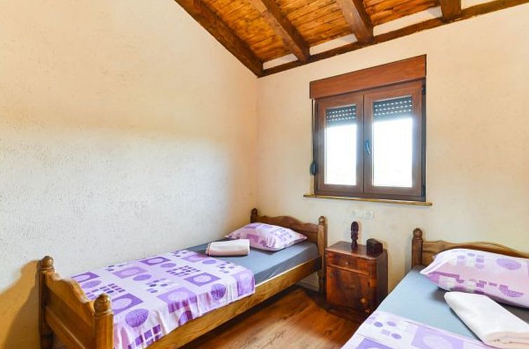 Vakantiehuis Villa Callista with Pool