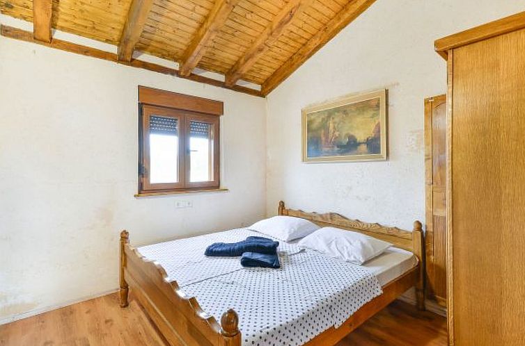 Vakantiehuis Villa Callista with Pool