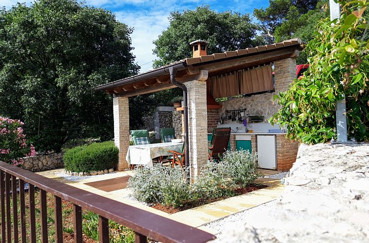 Vakantiehuis Romantisches Steinhaus für einen erholsamen Ur