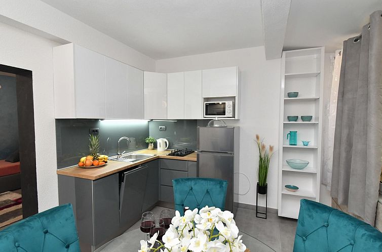 Appartement mit Terrasse
