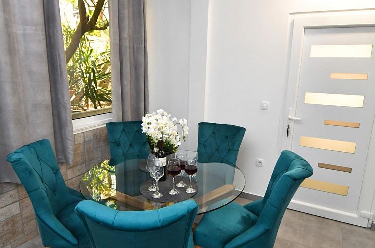 Appartement mit Terrasse