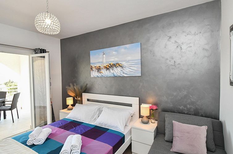 Appartement mit Terrasse