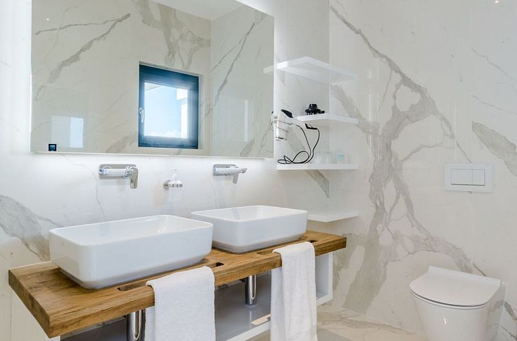 Vakantiehuis in Sutivan mit Privatem Pool