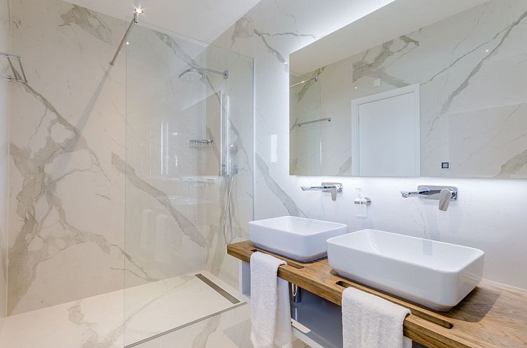 Vakantiehuis in Sutivan mit Privatem Pool