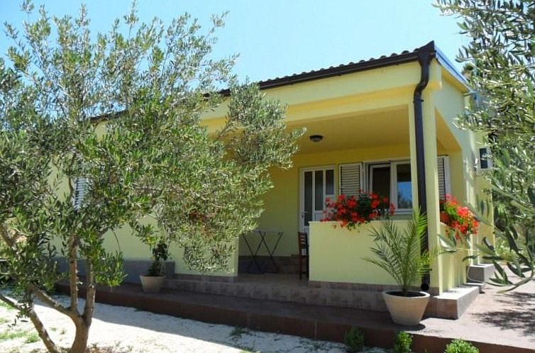 Vakantiehuis "Antonio" mit Blick auf das Wasser