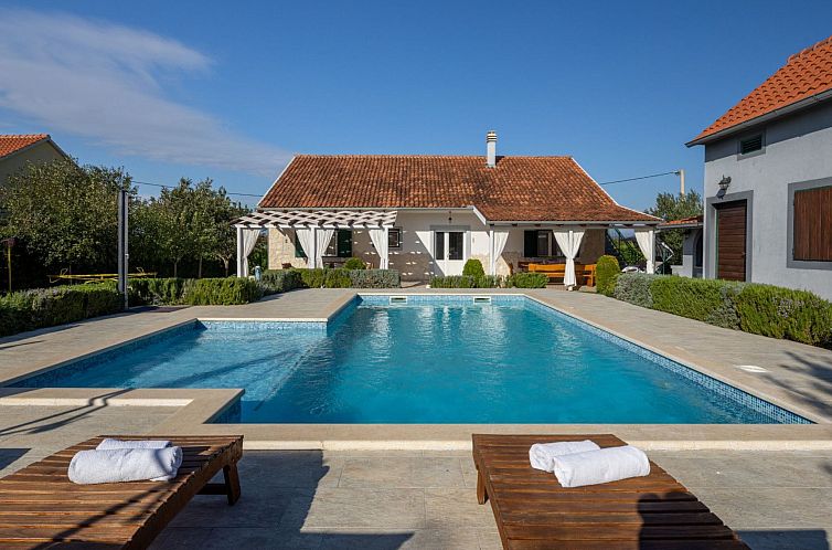 Vakantiehuis Villa Mirkov San