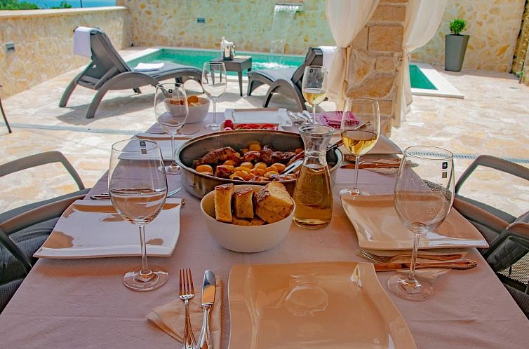 Vakantiehuis Villa Mara in Drniš