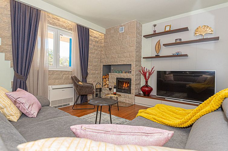 Vakantiehuis Villa Romansa mit Sauna und Whirlpool in Sirito