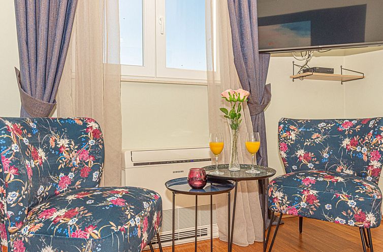 Vakantiehuis Villa Romansa mit Sauna und Whirlpool in Sirito