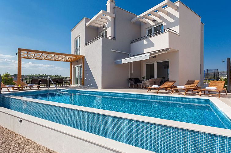 Unterkunft 1037616 - Ferienhaus Dalmatien - Vakantiehuis Wunderschöne Ferienvilla Lomari
