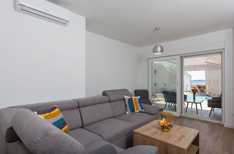 Vakantiehuis Wunderschöne Ferienvilla Lomari