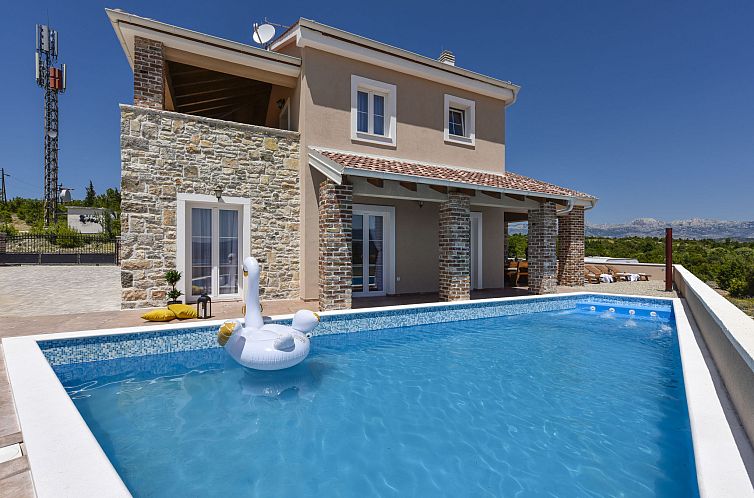 Guest house 1038023 - Holiday property Dalmatia - Vakantiehuis Imperia