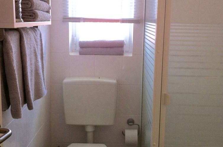 Appartement Schöne Ferienwohnung mit Balkon am Meer