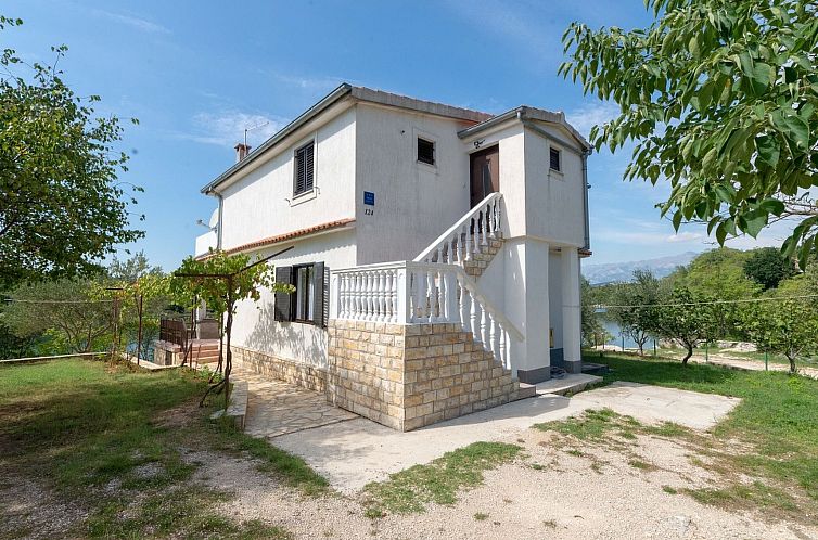 Vakantiehuis House Ribnica