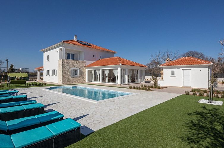 Unterkunft 1038116 - Ferienhaus Dalmatien - Vakantiehuis Charmante Villa Darina für 11 Personen