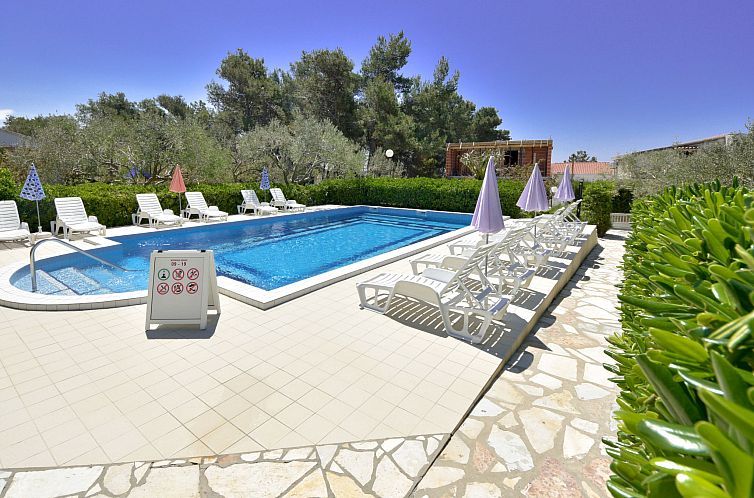 Unterkunft 1038310 - Ferienhaus Dalmatien - Vakantiehuis Ivan