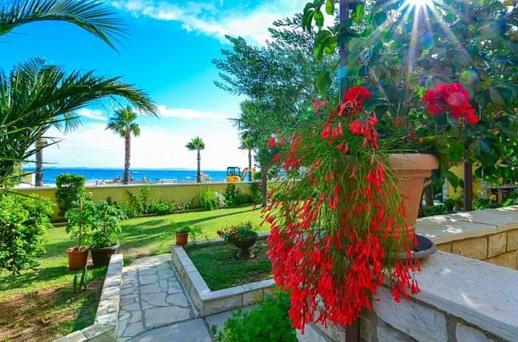 Appartement Holiday Apartment Inga with exit to the beach