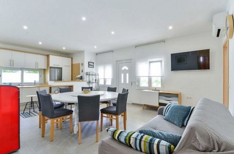 Appartement Holiday Apartment Inga with exit to the beach